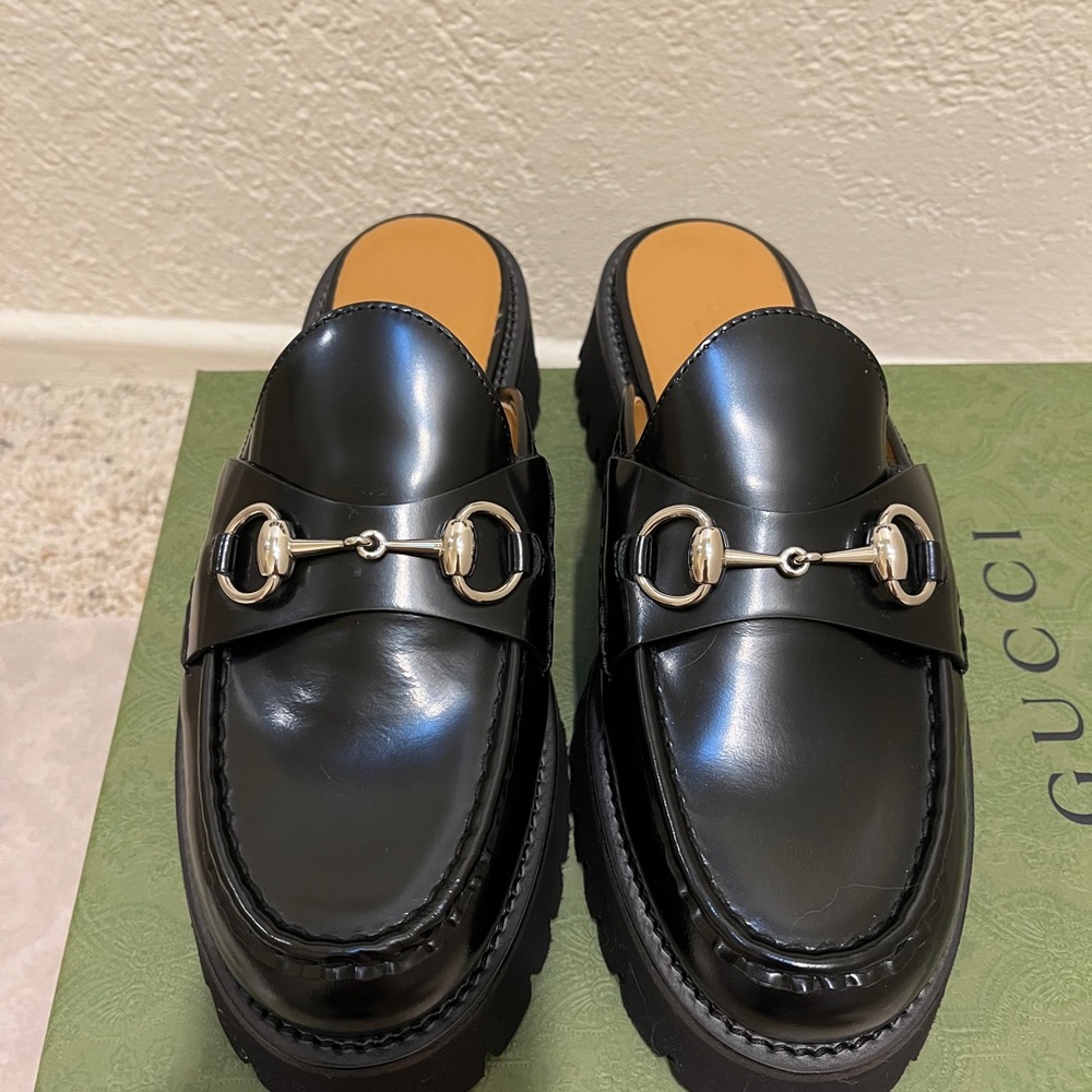 Gucci Black Leather women’s mules